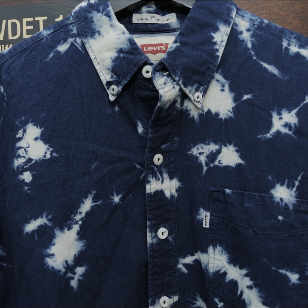 Levi's Bleach Pattern Button Up - image 2